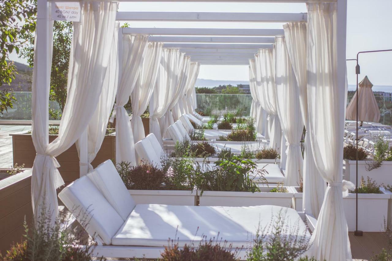 White Lagoon Hotel