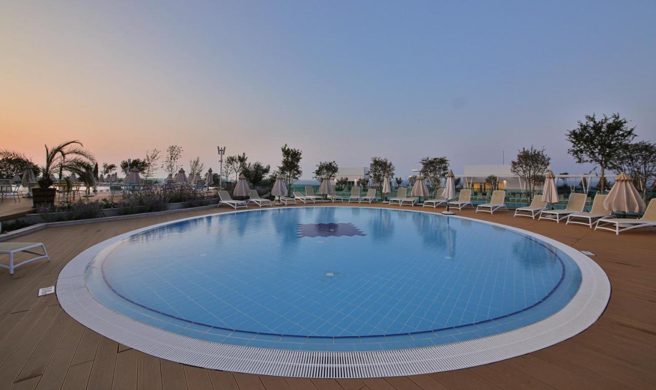 Hotel White Lagoon 4*