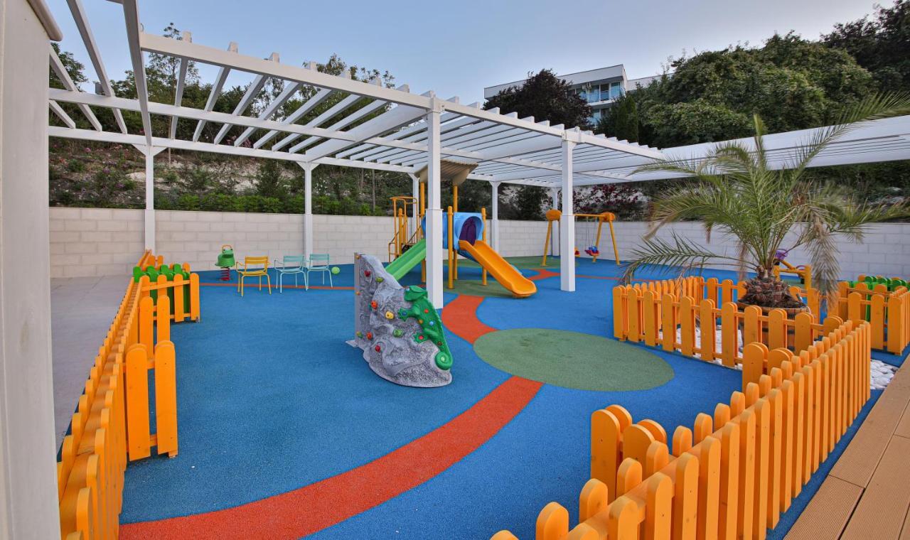 White Lagoon Hotel 4*