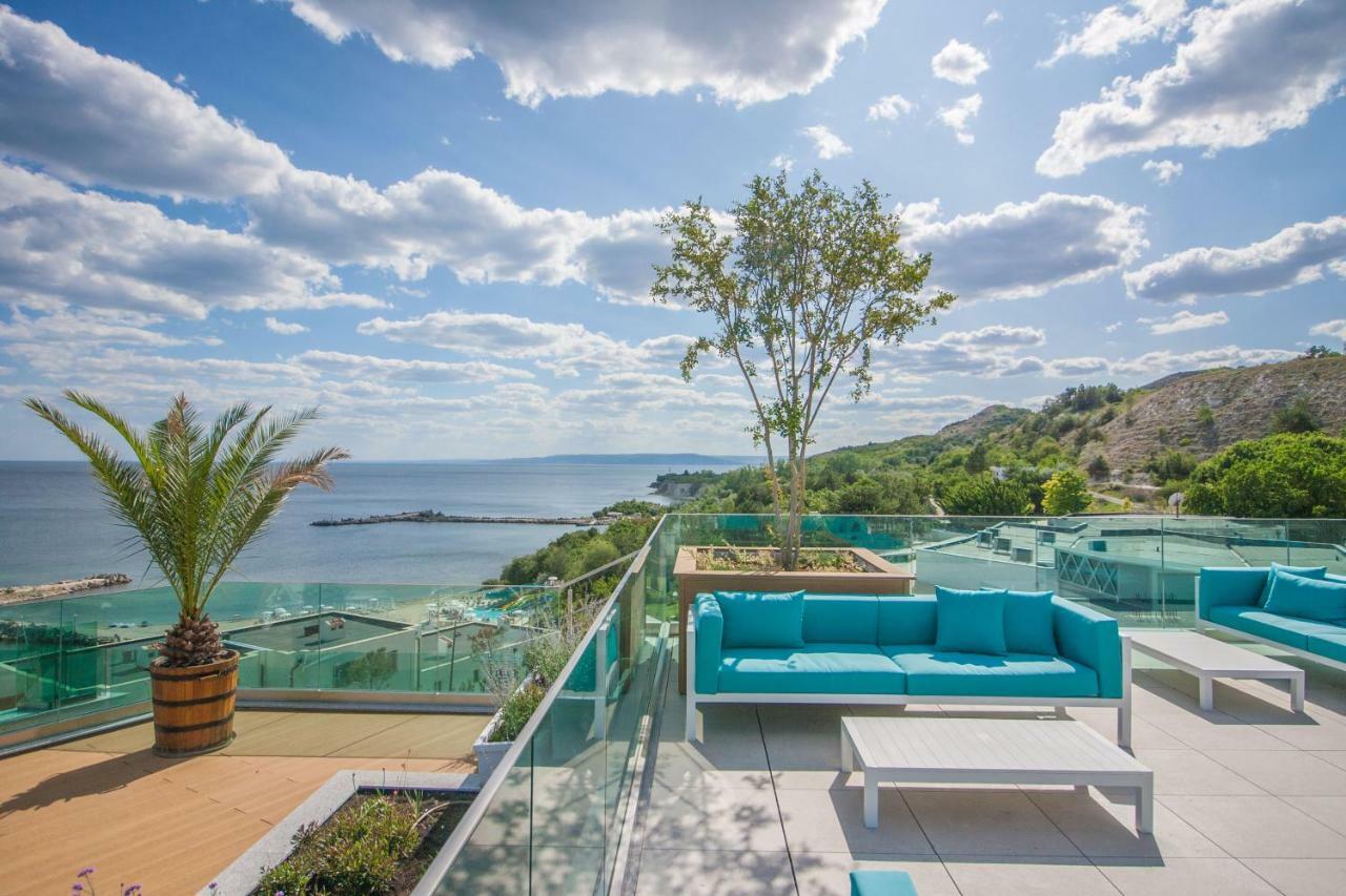 White Lagoon Otel