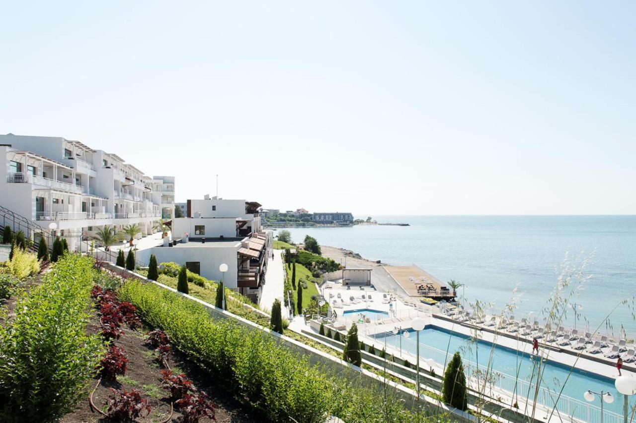 White Lagoon 4*